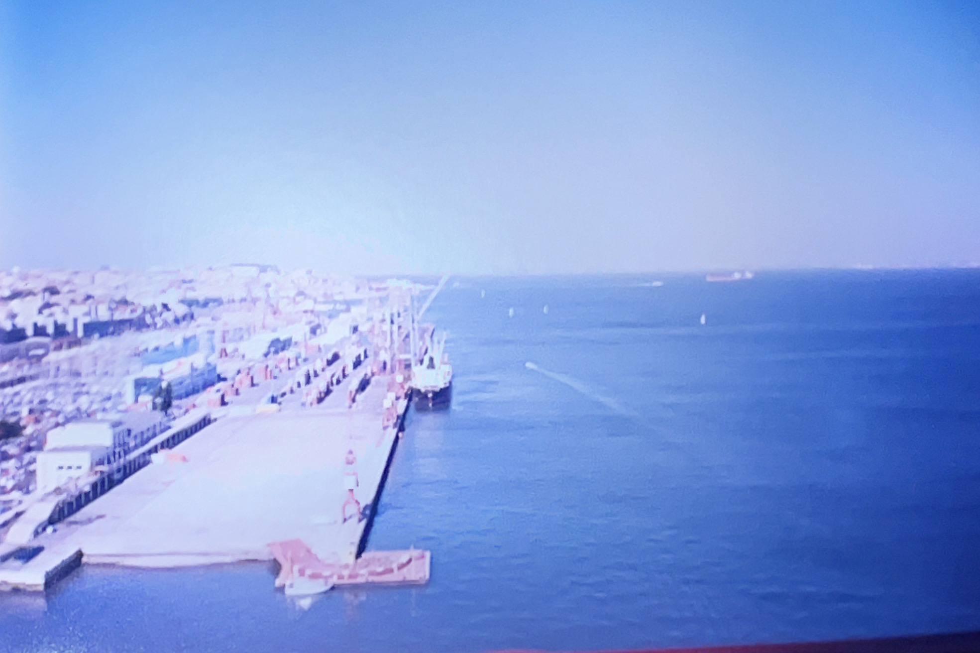 Lisboa, with my Ship in the Passenger Ship berth