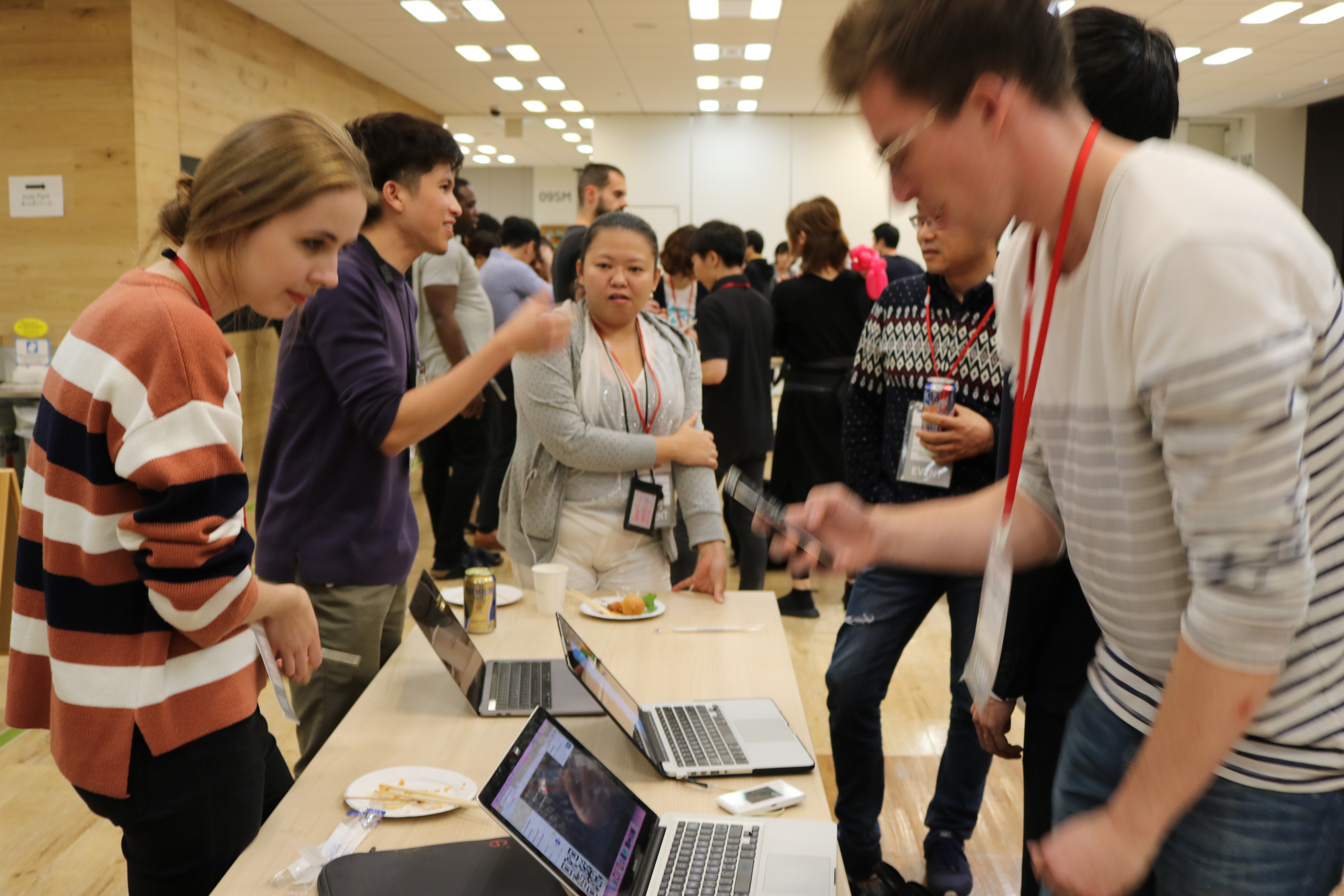 Rakuten hackathon demo day party - presentations